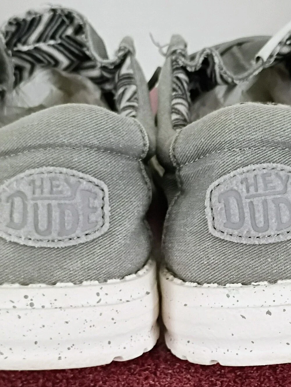 Hey Dude's Youth 5 Women's Size 6